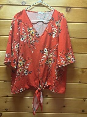 Floral Tie-Hem V-Neck Top - Red